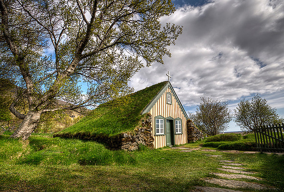Hofskirkja, Iceland